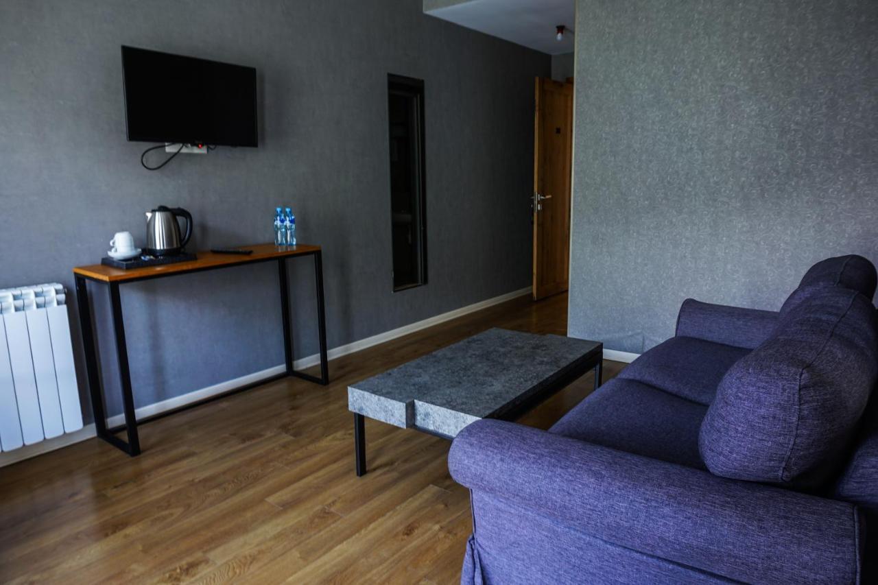 Hotel Stancia Kazbegi - City Center Exterior photo
