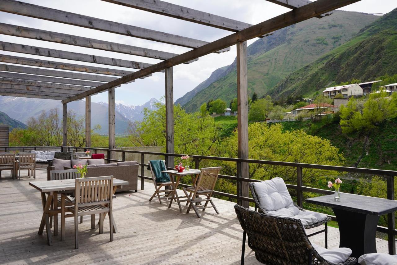 Hotel Stancia Kazbegi - City Center Exterior photo