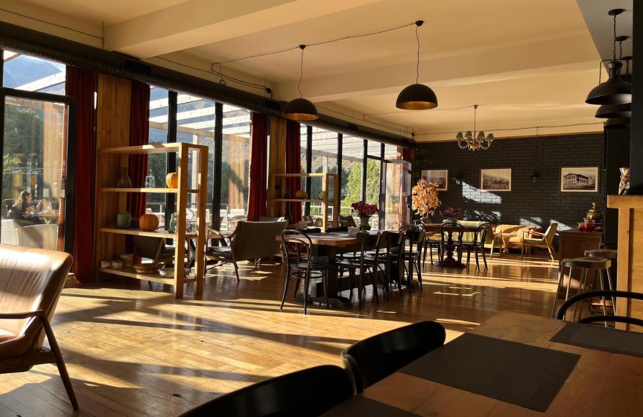 Hotel Stancia Kazbegi - City Center Exterior photo